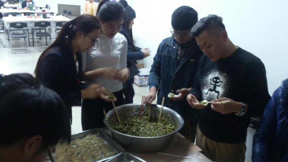呼市中；帷捌艉2015”喜气羊羊之邻家宴运动圆满落幕